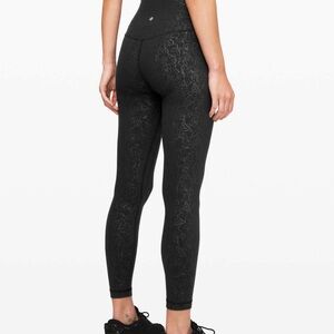 Lululemon Women's Black High-Waisted Leggings floral size 6